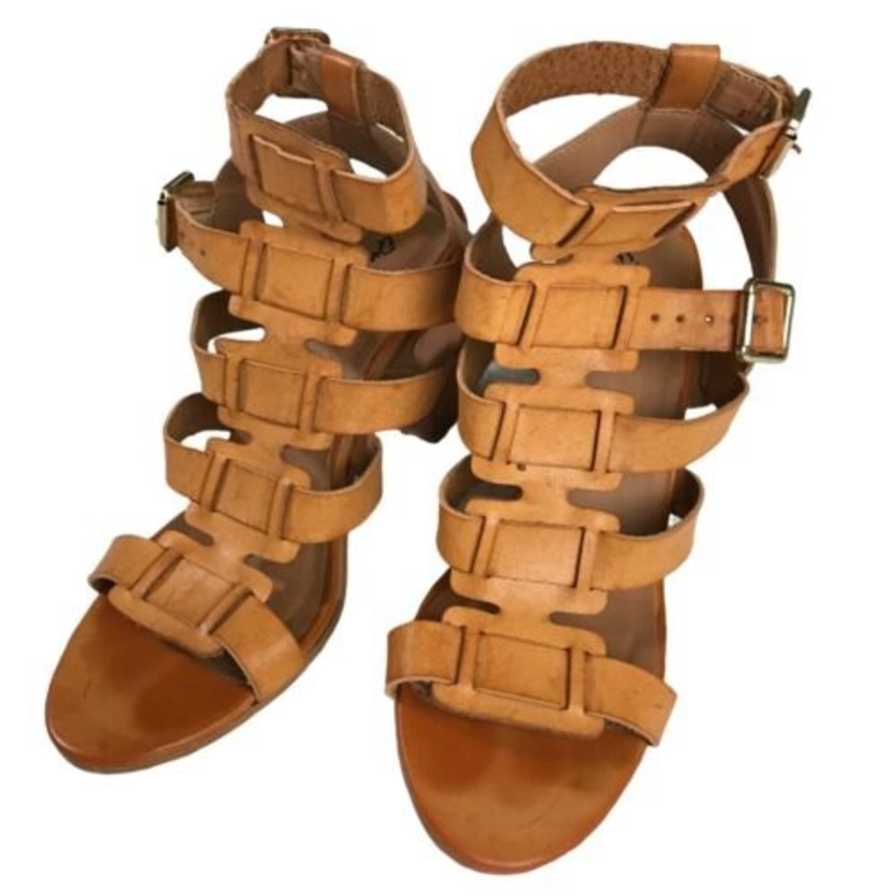 Qupid Faux Leather Multi Strap Block Heel Sandals Camel Size 8
